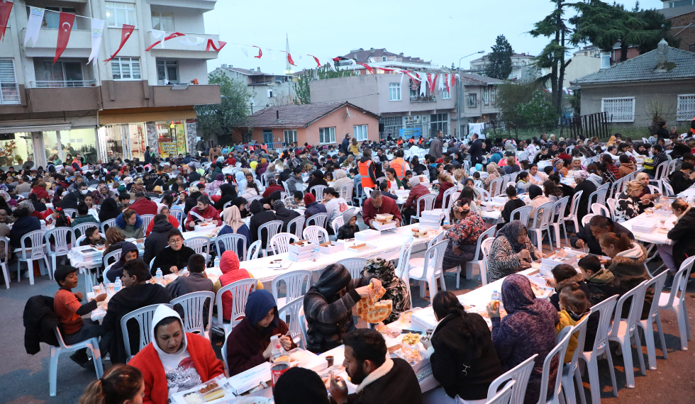 Mimarsinan Mahallesi’nde anlamlı iftar buluşması