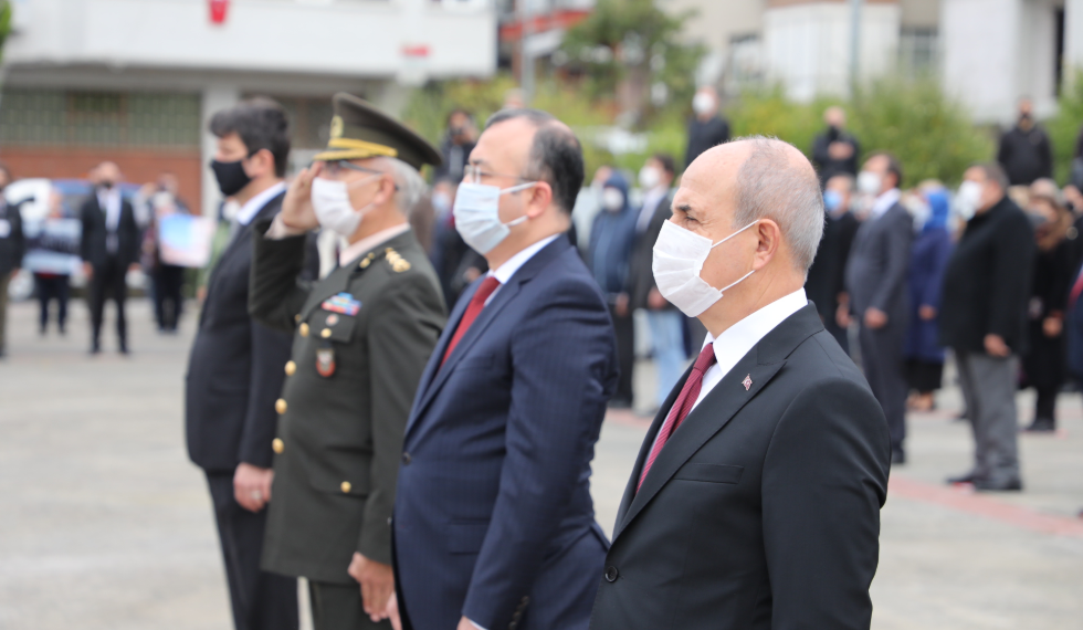 Büyük Atatürk saygı, sevgi ve minnetle anıldı