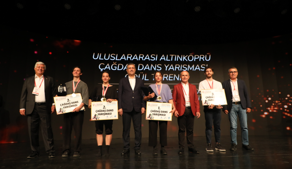 Binnur Kaya: "Our country is on fire, but we can only support from afar"