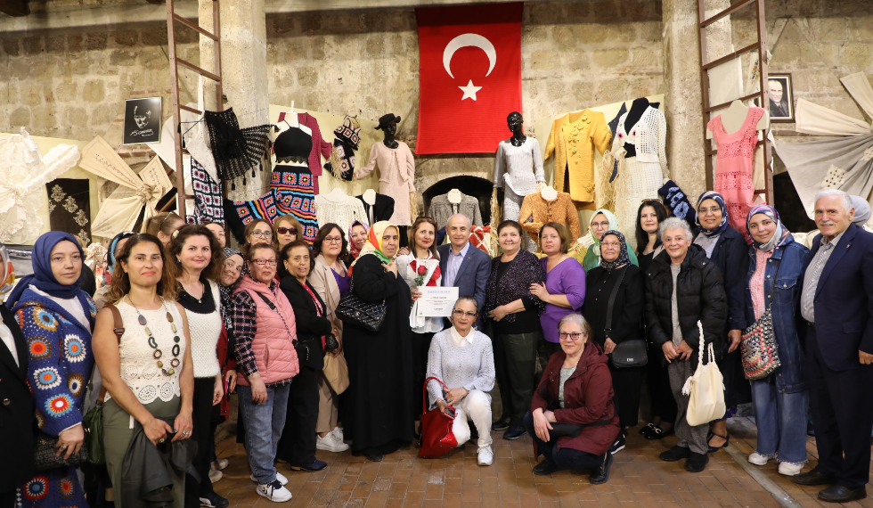 Cumhuriyetin 100. yılında “Yüzde Yüz Sanat” sergisi açıldı