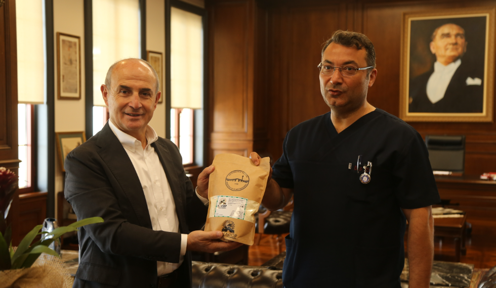 Büyükçekmece Belediyesi’nde yerinde aşı uygulaması