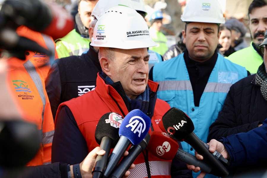 Büyükçekmece’de 64 ailenin daha deprem kabusu son buldu