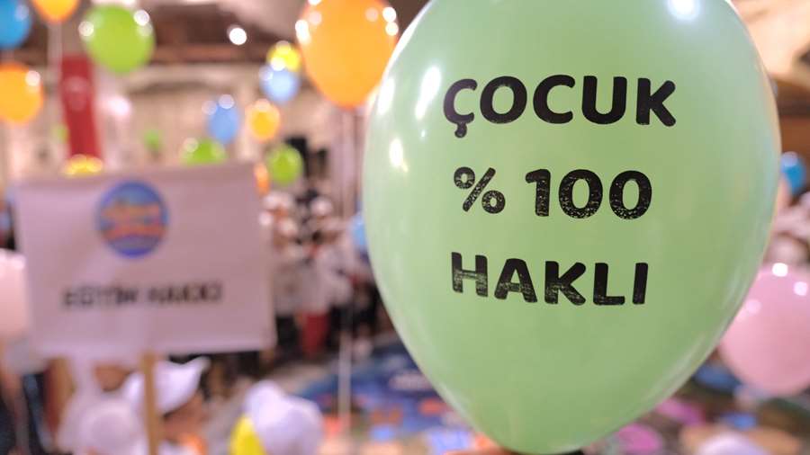 Büyükçekmeceli çocuklar “Çocuk Hakları”nı haykırdılar