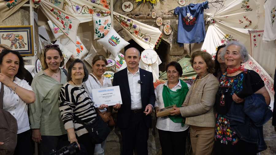 El emeği, göz nuru eşsiz eserler tarihi mekanda sergilendi  