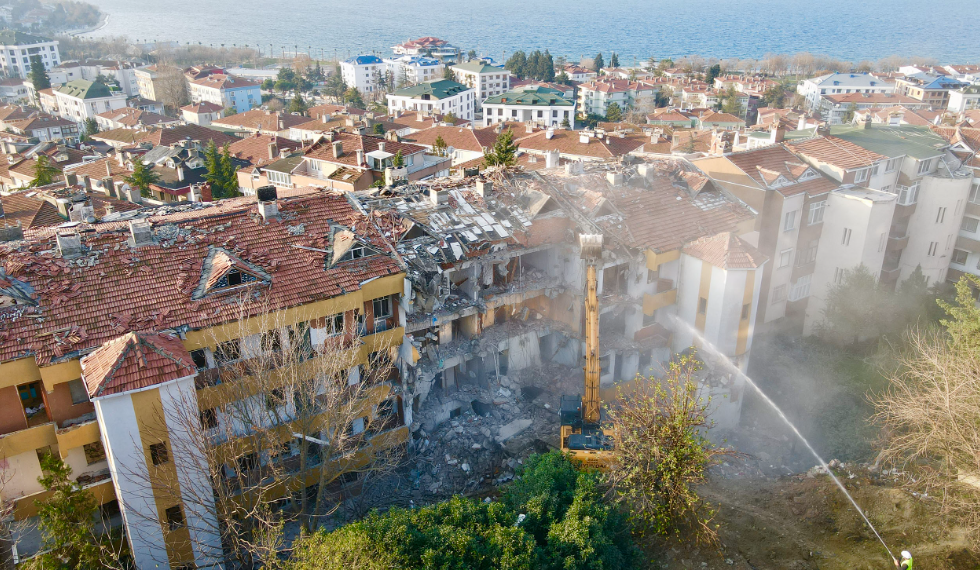 Kentsel dönüşüm kapsamında yıkılan binaların beton yapısı şoke etti!