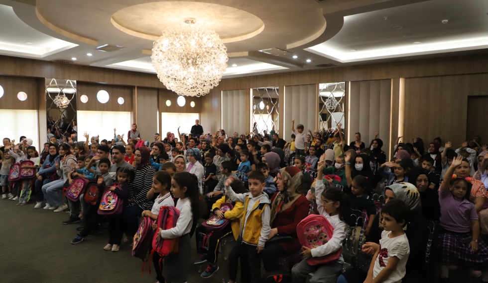 Büyükçekmece Belediyesi’nden 4 bin öğrenciye eğitim desteği